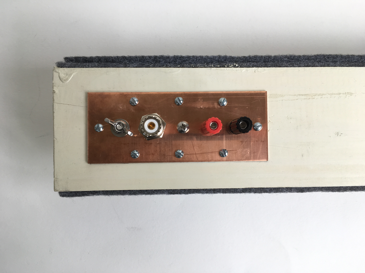 Outside feed-through plate